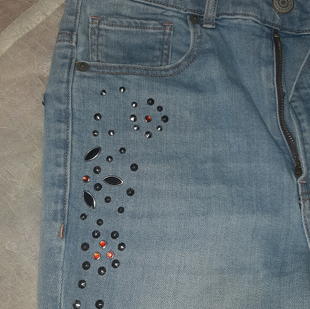 Bling Jeweled High-Rise Skinny Jeans        ☆ - Picture 3 of 7